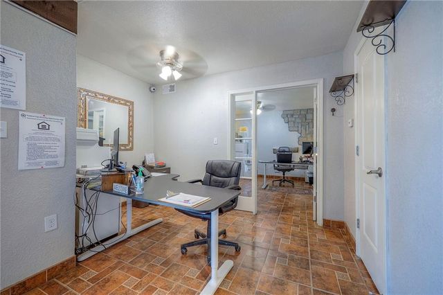 13901 Grandboro Lane, Grandview, MO 64030