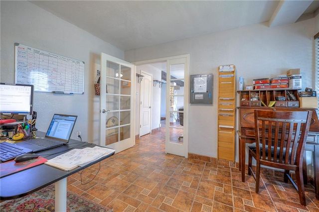 13901 Grandboro Lane, Grandview, MO 64030