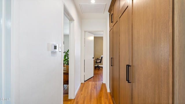 8224 Kyle Street, Sunland (los Angeles), CA 91040