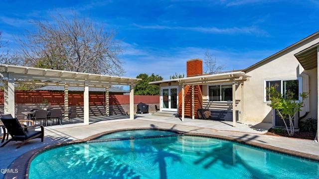 8224 Kyle Street, Sunland (los Angeles), CA 91040