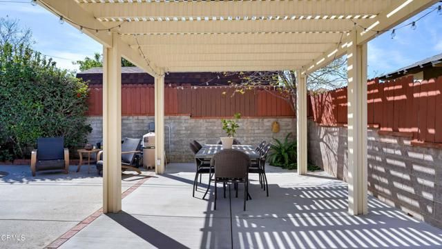 8224 Kyle Street, Sunland (los Angeles), CA 91040