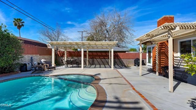 8224 Kyle Street, Sunland (los Angeles), CA 91040