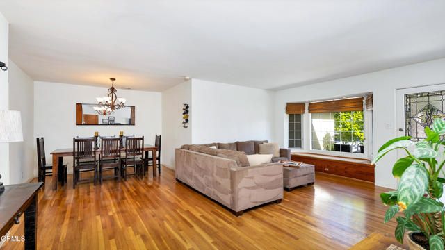 8224 Kyle Street, Sunland (los Angeles), CA 91040