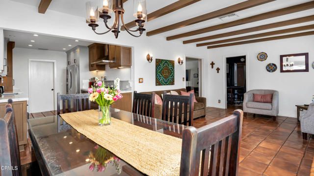 8224 Kyle Street, Sunland (los Angeles), CA 91040