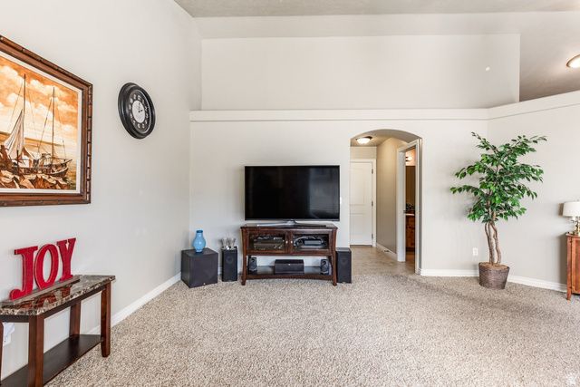 2967 W DURHAM WOODS WAY, Riverton, UT 84065