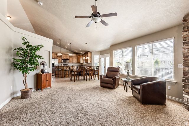 2967 W DURHAM WOODS WAY, Riverton, UT 84065