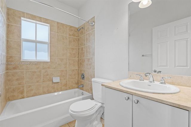 2540 SW 14th Ave 206, Fort Lauderdale, FL 33315