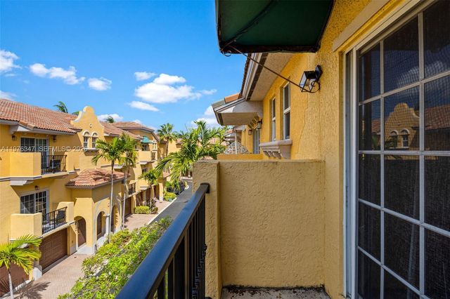 2540 SW 14th Ave 206, Fort Lauderdale, FL 33315