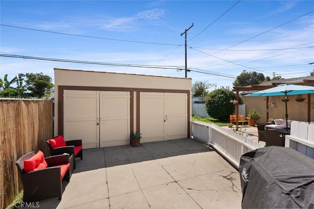 1308 E Poppy, Long Beach, CA 90805