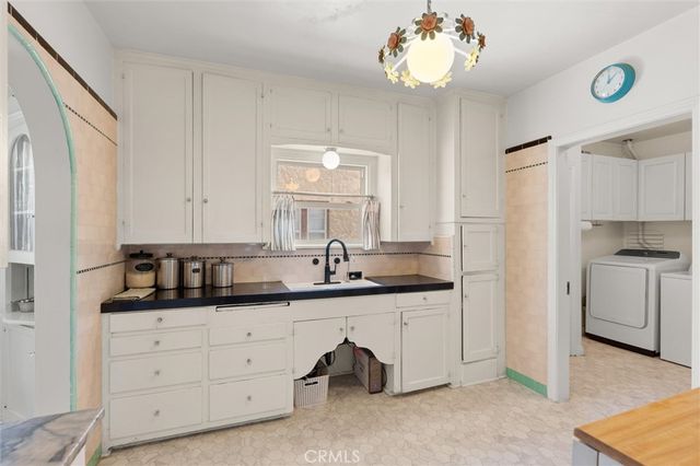 1308 E Poppy, Long Beach, CA 90805