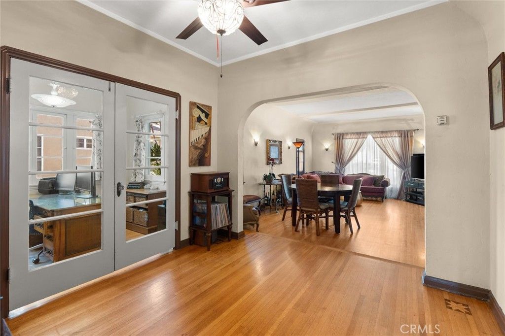 Image 12 of property listing at 1308 E Poppy, Long Beach, CA 90805