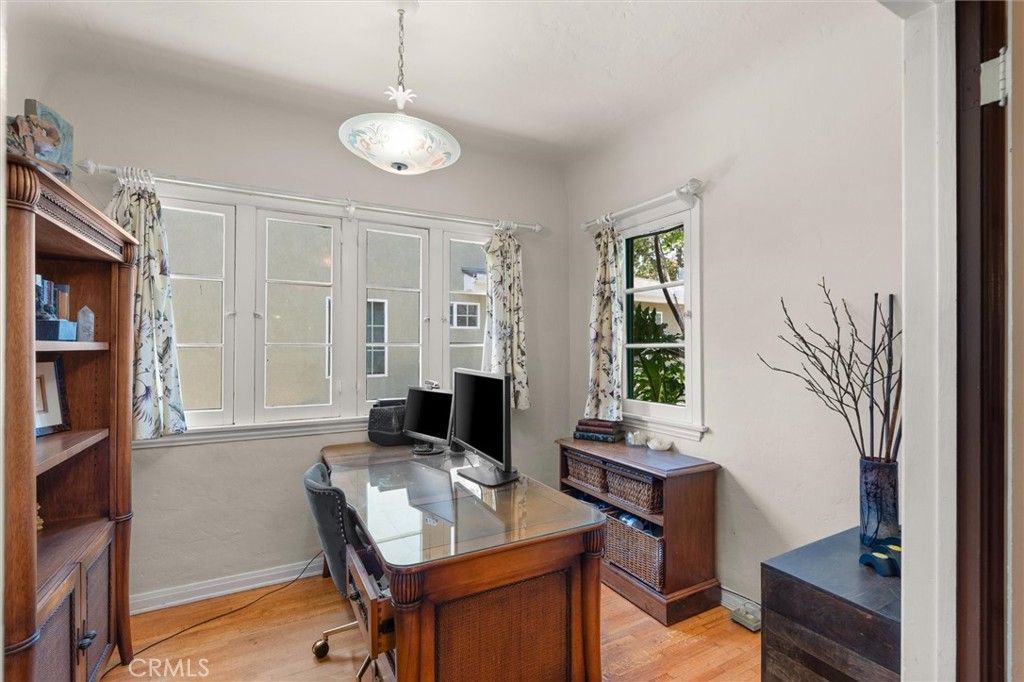 Image 15 of property listing at 1308 E Poppy, Long Beach, CA 90805