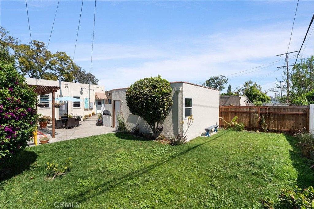 Image 22 of property listing at 1308 E Poppy, Long Beach, CA 90805