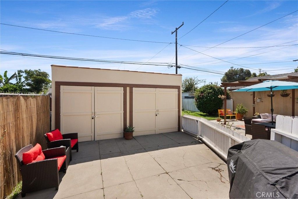 Image 25 of property listing at 1308 E Poppy, Long Beach, CA 90805