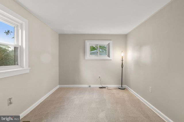 223 RUTH AVE, Maple Shade, NJ 08052