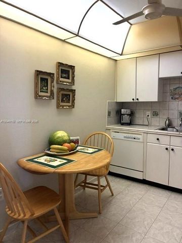 2500 NE 135th Street C611, North Miami, FL 33181