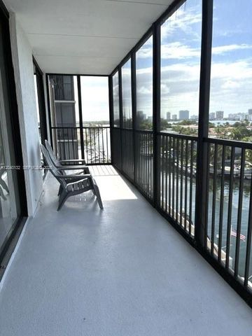 2500 NE 135th Street C611, North Miami, FL 33181