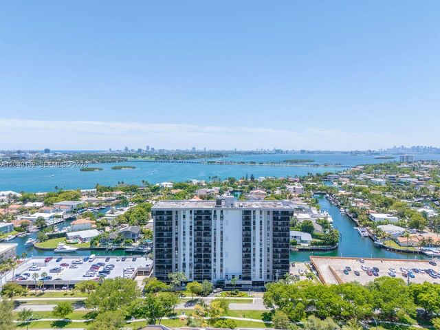 2500 NE 135th Street C611, North Miami, FL 33181