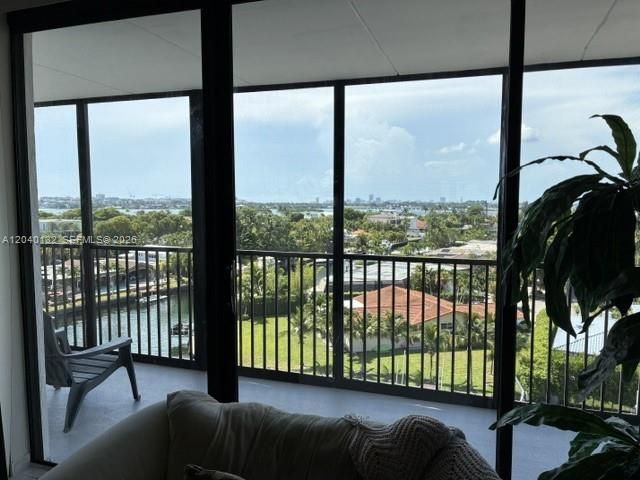 2500 NE 135th Street C611, North Miami, FL 33181