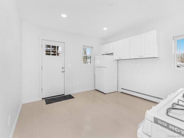 7 Sproat Street, Middletown, NY 10940
