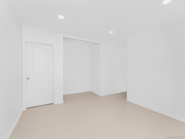 7 Sproat Street, Middletown, NY 10940