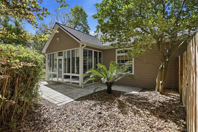 8828 NW 19TH LANE, Gainesville, FL 32606