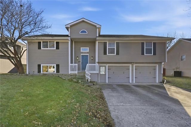 709 Feldspar Street, Kearney, MO 64060