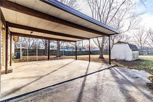 303 North Street, Windsor, MO 65360