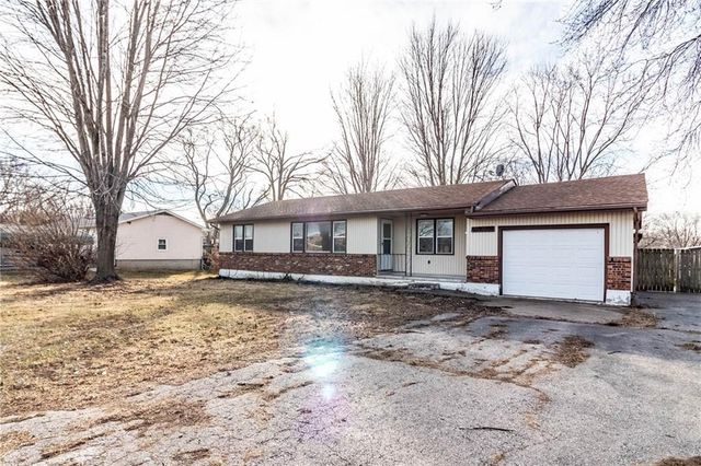 303 North Street, Windsor, MO 65360