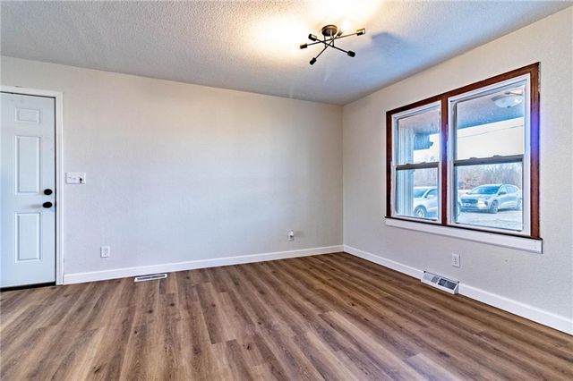 303 North Street, Windsor, MO 65360