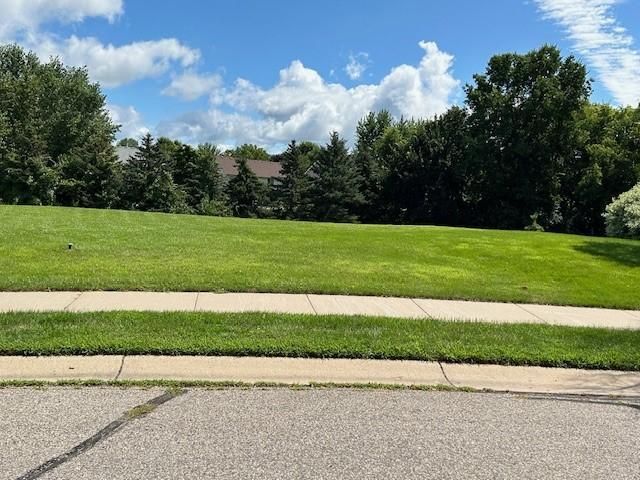 832 Forest Edge Drive, Jordan, MN 55352