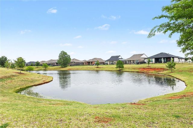 2344 Roca Drive, Edmond, OK 73012