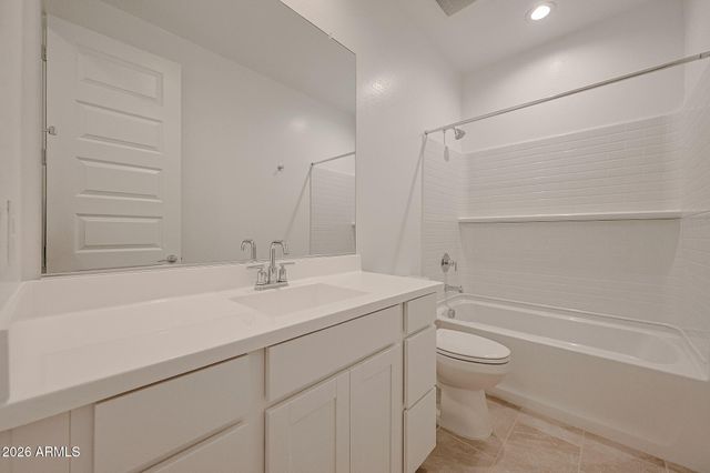 7832 W HIDE Trail, Peoria, AZ 85383