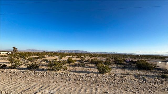 758 Papoose Trail, 29 Palms, CA 92277
