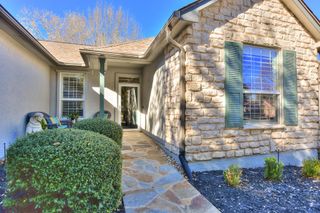 104 Grapevine LN, Georgetown, TX 78633