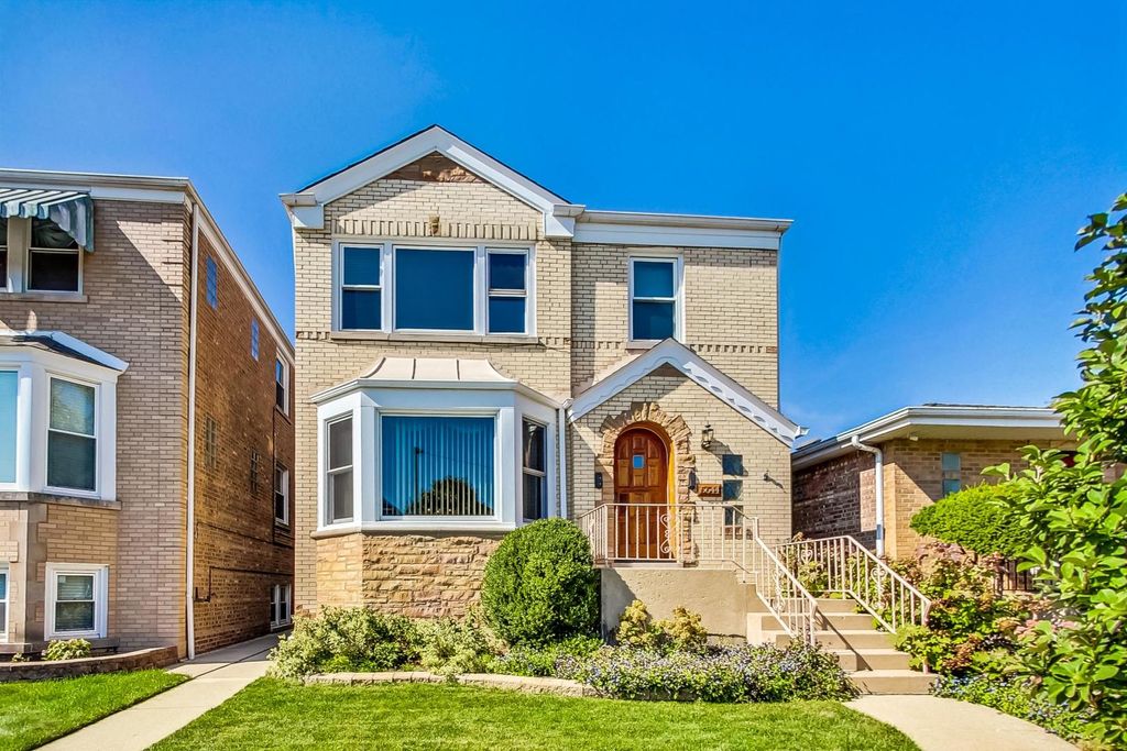 5644 N Meade Avenue 2, Chicago, IL 60646
