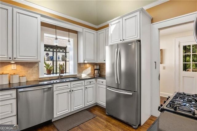 76 Peachtree Hills Avenue NE, Atlanta, GA 30305