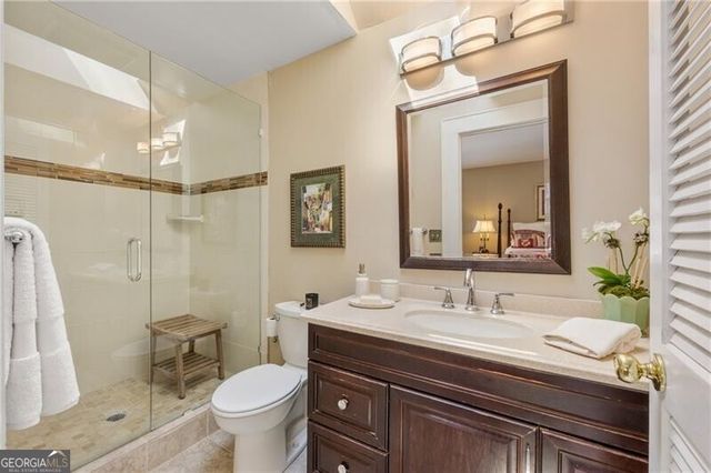 76 Peachtree Hills Avenue NE, Atlanta, GA 30305