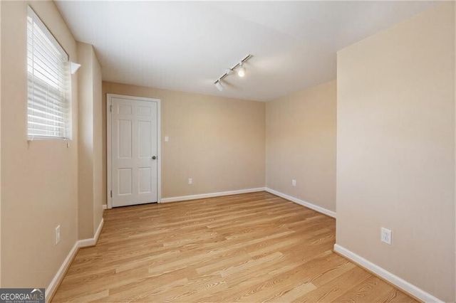 76 Peachtree Hills Avenue NE, Atlanta, GA 30305