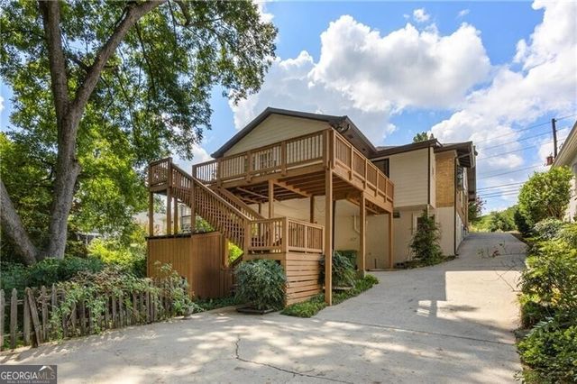 76 Peachtree Hills Avenue NE, Atlanta, GA 30305