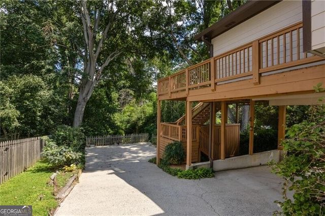 76 Peachtree Hills Avenue NE, Atlanta, GA 30305