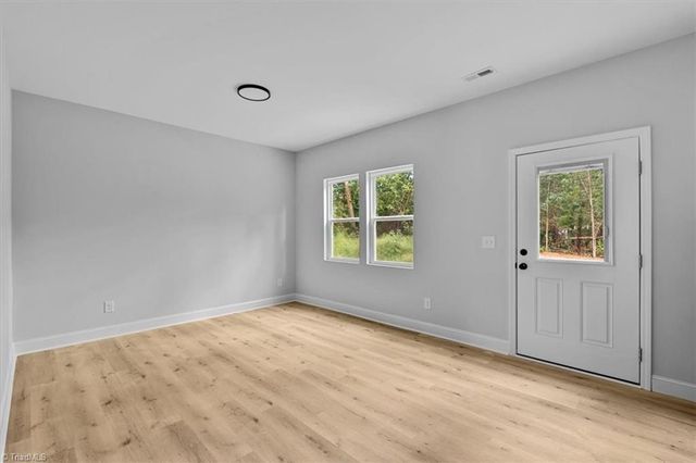 1534 Ethel Drive, Winston-salem, NC 27127