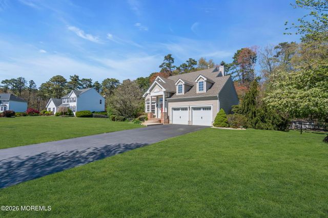 343 Nighthawk Lane, Jackson, NJ 08527