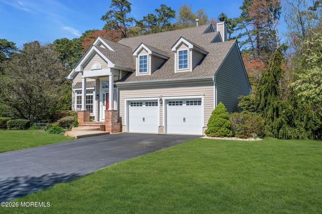 343 Nighthawk Lane, Jackson, NJ 08527
