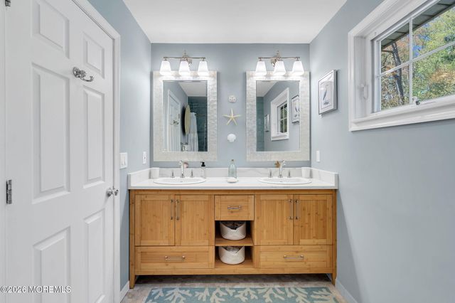 343 Nighthawk Lane, Jackson, NJ 08527