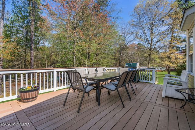 343 Nighthawk Lane, Jackson, NJ 08527