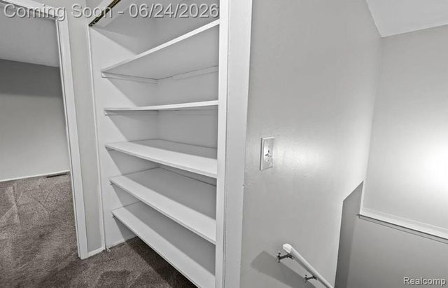 2092 Orchard Crest Street, Utica, MI 48317