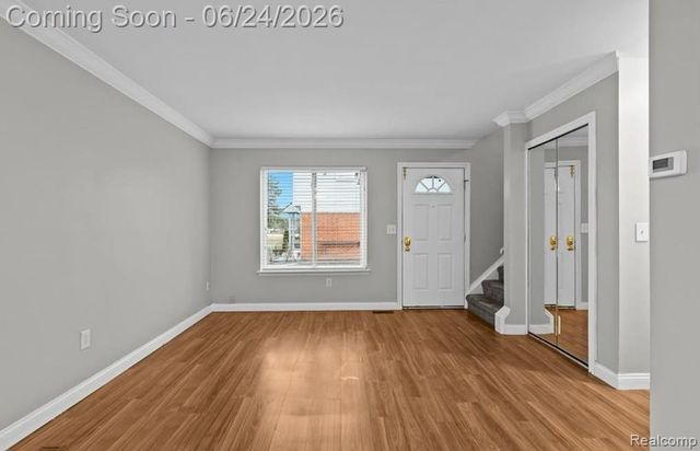 2092 Orchard Crest Street, Utica, MI 48317