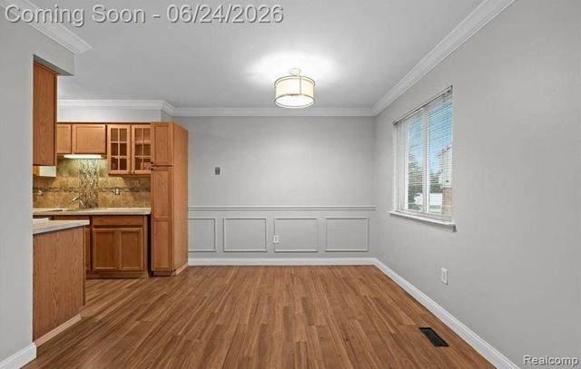2092 Orchard Crest Street, Utica, MI 48317