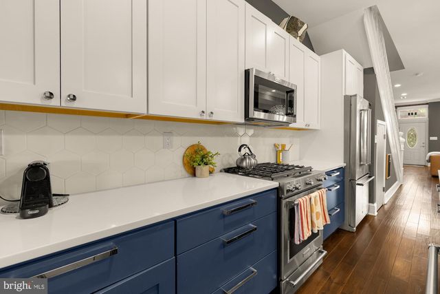 421 10TH ST NE, Washington, DC 20002